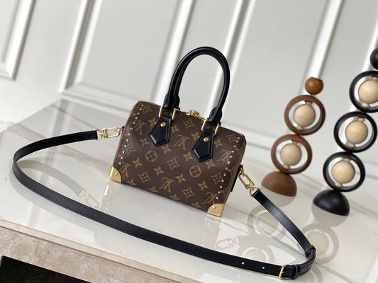 Louis Vuitton Bag ES18113